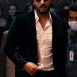 Arjun Kapoor Instagram - A true fan of cinema #PrimeGoesPulp #CinemaMarteDumTak, watch now