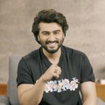 Arjun Kapoor Instagram - Guess karo main kahaan hoon? I am now officially on the @truefan_in app where you can win personalised video messages from me for you and your loved ones on their special days and make it a truly memorable one. So what are you waiting for? Phataphat jao aur book karo video messages. Head over to @truefan_in and tap on the link in bio for more! #collab