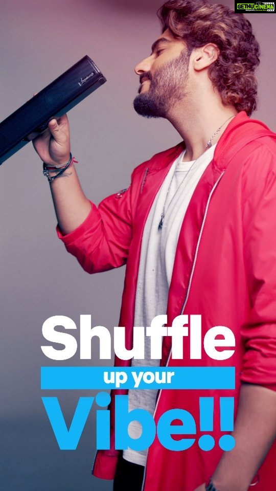 Arjun Kapoor Instagram - Experience music like never before with Landmark Music. No matter what the vibe is, every rhythm hits the right spot. Check out @landmarkmusicofficial & grab the coolest music gear out there! #LandmarkMusic #AKxLM #LandmarkMusicOfficial #Music #Beats #Shuffle