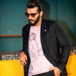 Arjun Kapoor Instagram – Luxury is in each detail when you’re wearing @dior 😎

#christiandior #dior #fashion #mensfashion #blazer