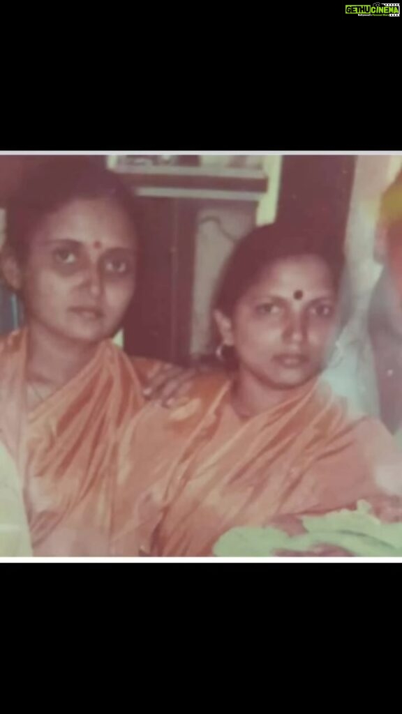 Arti Singh Instagram - Happy Mother’s Day to all the lovely mothers ..Uparwale ki Meher hi thi ki ek ko le jana pada toh dusri maa dI . I miss u mom every day . I know u looking after me not from heaven . But u are with me always.And I can’t thank u enough tht u gave me in safest and most loving hand while leaving.She has given me strength which no one can break . I just hope I’m able to take care of her : her needs . I love u my angels . @geetasingh597 Padma mummy ❤️ To all the mothers aap ho toh hum hai🤗 @krushna30
