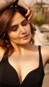 Arti Singh Instagram - 🖤 Location @truetrammtrunk True Tramm Trunk