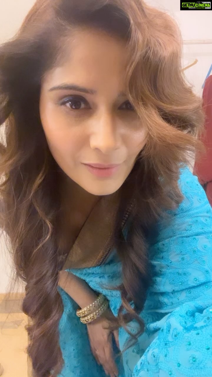 Arti Singh Instagram - Following the trend 💕