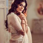 Asha Bhat Instagram - Channeling my inner “Chandni” ✨ Styled by @smitha_prakash19 MUA @neha_chinnappa Shot by @deepak_vijay_photography Saree @samyakksarees Jewelry @aabushanjewellery1941