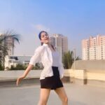 Asha Bhat Instagram - Decided to jump on this Reel wagon 😊💃 #reelsvideo #reelsinstagram #reelsindia #ashabhat #reelstrending