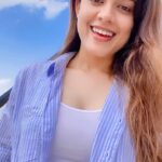 Asha Bhat Instagram - Just revisiting Moh Moh ke Dhaage on a Saturday 🎵 #singasongsaturday #sorethroatsaturday #rest #recover #rejuvenate