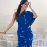 Asha Bhat Instagram - Easy breezy 💙 Thank you @iampoojasawant 😘 #sareelove #sareefashion #saree