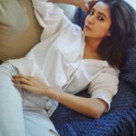 Asha Negi Instagram – Sunday is for the little things!🫶🌷
.
@palashsverma
