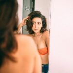 Asha Negi Instagram - Woh is chehre ko pehchante hain..!! #iykyk😉 . @bharat_rawail @savlambaa @dynamitepikachu