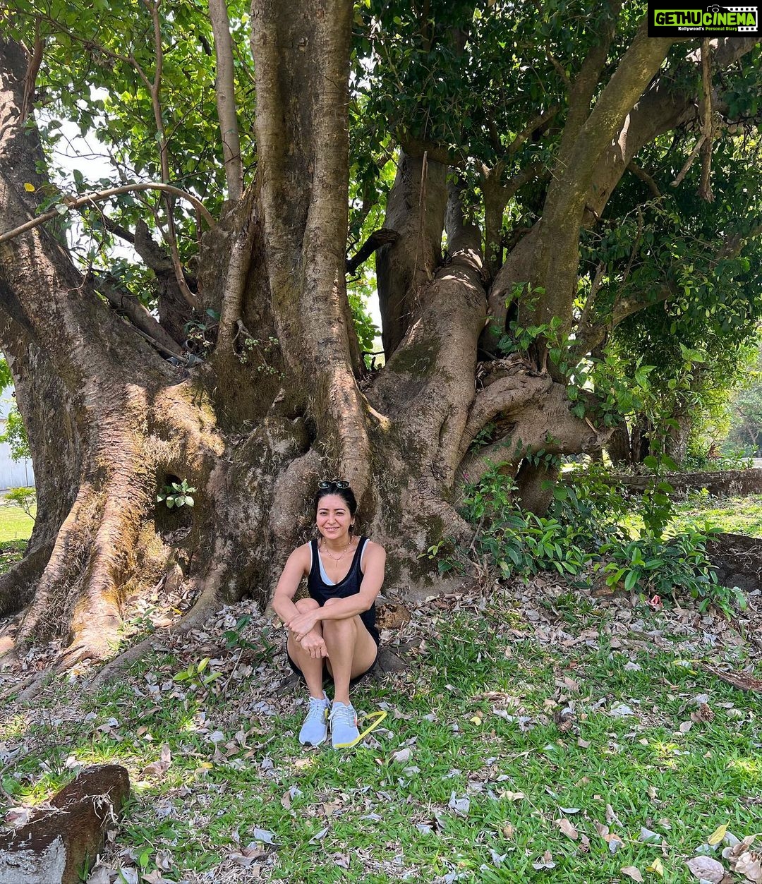 Asha Negi Instagram - Happiest around nature!🌻🌼 :-Don’t miss the last picture