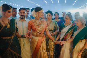 Asha Sharath Instagram - Some pictures and moments from Pankus Weddings💖
Saree : @ashasharathcollections