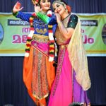 Asha Sharath Instagram – It was so much fun dancing with my daughter as lord Krishna and Radha at Pisharikkal Temple 🙏💙💜💖
#krishna #radha #radhakrishna