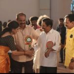 Asha Sharath Instagram – So blessed to receive the ” Woman Icon Of The Year Award”. It is an honour to receive the award from the great director Sri. Hariharan sir and share the stage with so many legends. Thank you Kerala vision for this award🙏🙏
