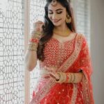 Asha Sharath Instagram - "Time for the bird to leave the nest and soar on to the skies in its pursuit of the new life that awaits it"....my Panku spreading her wings to fly out into her new life😍❤️😘😊🙏🙏. I share my happiness with my friends and wellwishers on this joyous occasion of her wedding engagement 🙏🙏🙏 @uthara.sharath @jaan_moni_das @mukeshmuralimakeover @pakyoweddings @shabeerzyed_photography @bijudhwanitarang