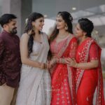 Asha Sharath Instagram - "Time for the bird to leave the nest and soar on to the skies in its pursuit of the new life that awaits it"....my Panku spreading her wings to fly out into her new life😍❤️😘😊🙏🙏. I share my happiness with my friends and wellwishers on this joyous occasion of her wedding engagement 🙏🙏🙏 @uthara.sharath @jaan_moni_das @mukeshmuralimakeover @pakyoweddings @shabeerzyed_photography @bijudhwanitarang