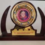 Asha Sharath Instagram - Being honoured with an award in the name of a legend in the cultural field, gives one a sense of achievement. I am very happy in being honoured by one such legend....."The M.S. Subbulakshmi Foundation Chalachitra Pratibha Puraskara". Thanks a lot for this honour. Shall treasure it always 🙏🙏🙏🙏 @ashasharathperformingarts @ashasharathkairalikalakendram