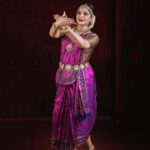 Asha Sharath Instagram – Dancing to the rythmn of my life💗
Dance costumes & Jewellery: @ashasharathcollections
💄 @mukeshmuralimakeover 
📷 @sonaweddingcompany