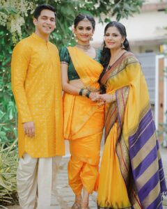 Asha Sharath Instagram - Some haldi moments 🌼
Saree : @ashasharathcollections