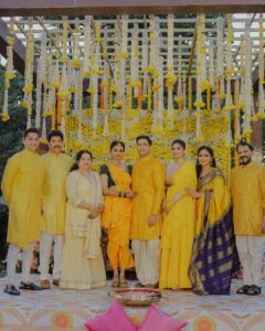 Asha Sharath Instagram - Some haldi moments 🌼
Saree : @ashasharathcollections