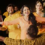 Asha Sharath Instagram - Some haldi moments 🌼 Saree : @ashasharathcollections