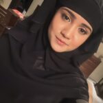 Ashi Singh Instagram - As-salamu alaykum . #Meet #MeetHooda #MeetOnZeeTV #Burkha #Selfie #SelfiePost