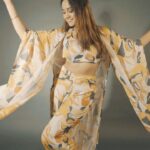 Ashi Singh Instagram - Embracing my inner rhythm and grooving to the contagious vibes of #Obsessed ! 💃🎶✨ #ObsessedWithThissong🤪 #VibeWithMe #ashisingh