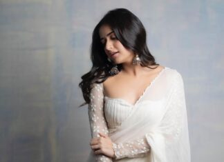 Ashika Ranganath Instagram - Back with promotional shoot pictures.. Also, Amigos is streaming on Netflix ♥️ Watch now for some fun & action thrill! Styling @manogna_gollapudi Outfit @drc_hyderabad Earrings @sangeetaboochra @tinkara.retail Photographer @they_call_me_keshu Make up @sminkupofficial Hyderabad