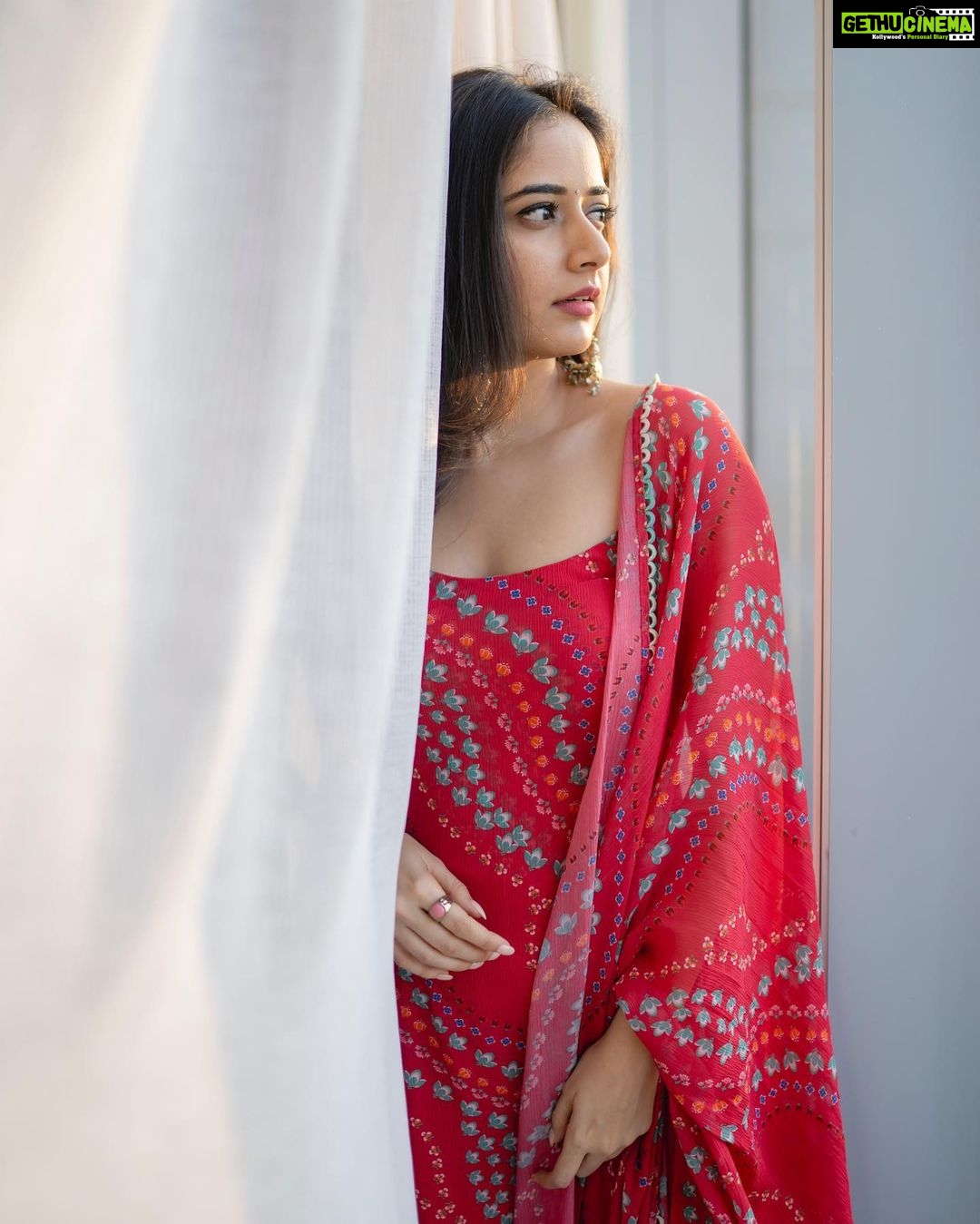Ashika Ranganath Instagram - Day 1 #Amigos promotions! Styling @manogna_gollapudi Outfit @drc_hyderabad Earrings @sheetalzaveribyvithaldas Photographer @they_call_me_keshu Make up @rajujadhav7557 Hair @thimmappa180 Hyderabad