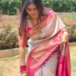 Ashika Ranganath Instagram - Wedding shenanigans ✨ Jewellery @abarantimelessjewellery Nose pin @aahaana_mooguthii Blouse @anyracouture Bangalore, India
