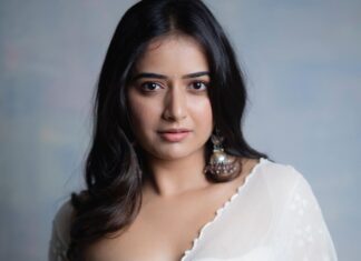 Ashika Ranganath Instagram - Back with promotional shoot pictures.. Also, Amigos is streaming on Netflix ♥️ Watch now for some fun & action thrill! Styling @manogna_gollapudi Outfit @drc_hyderabad Earrings @sangeetaboochra @tinkara.retail Photographer @they_call_me_keshu Make up @sminkupofficial Hyderabad