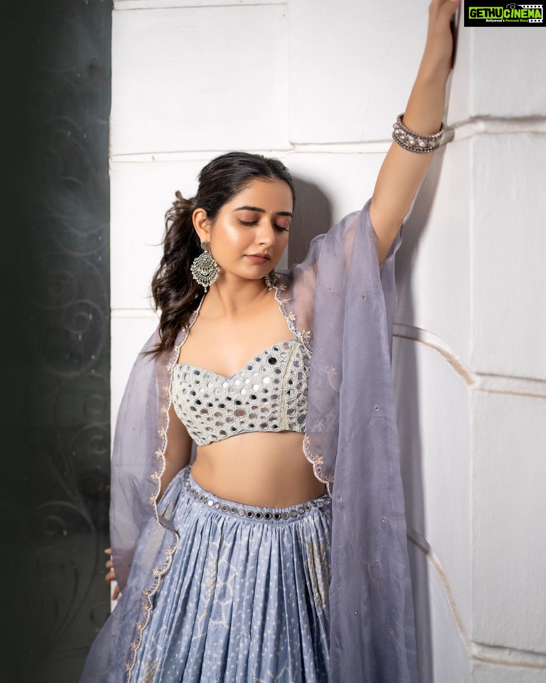 Ashika Ranganath Instagram - Less perfection, more authenticity 🤍 Styling @manogna_gollapudi Outfit @anjanabohra_official Jewellery @sangeetaboochra @tinkara.retail Photographer @pranil_chintewar Asst by @styledbysashi