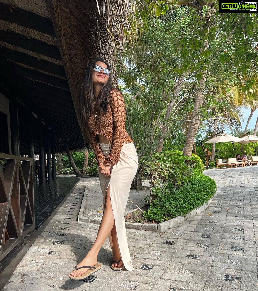 Ashika Ranganath Instagram - I left my heart in the Maldives ποΈ Heartfelt thanks to @trawel_mart for making this happen π€ Outfits - @laxmikrishnaofficial Resort - @adaaranprestigeavadoo Travel Partner - @trawel_mart #AdaaranPrestigeVadoo #AdaaranExperience #SunsetVilla #OceanView #Maldivesresort #trawelmart Adaaran Prestige Vadoo