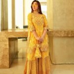 Ashnoor Kaur Instagram - Baisakhi diyan lakh lakh vadaiyaan💛 . . Wearing @nehamtaonline Styled by @styling.your.soul x @lmaoanshi
