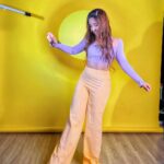 Ashnoor Kaur Instagram - Page 5 of 365💛 . . . Pants @howwhenwearclothing
