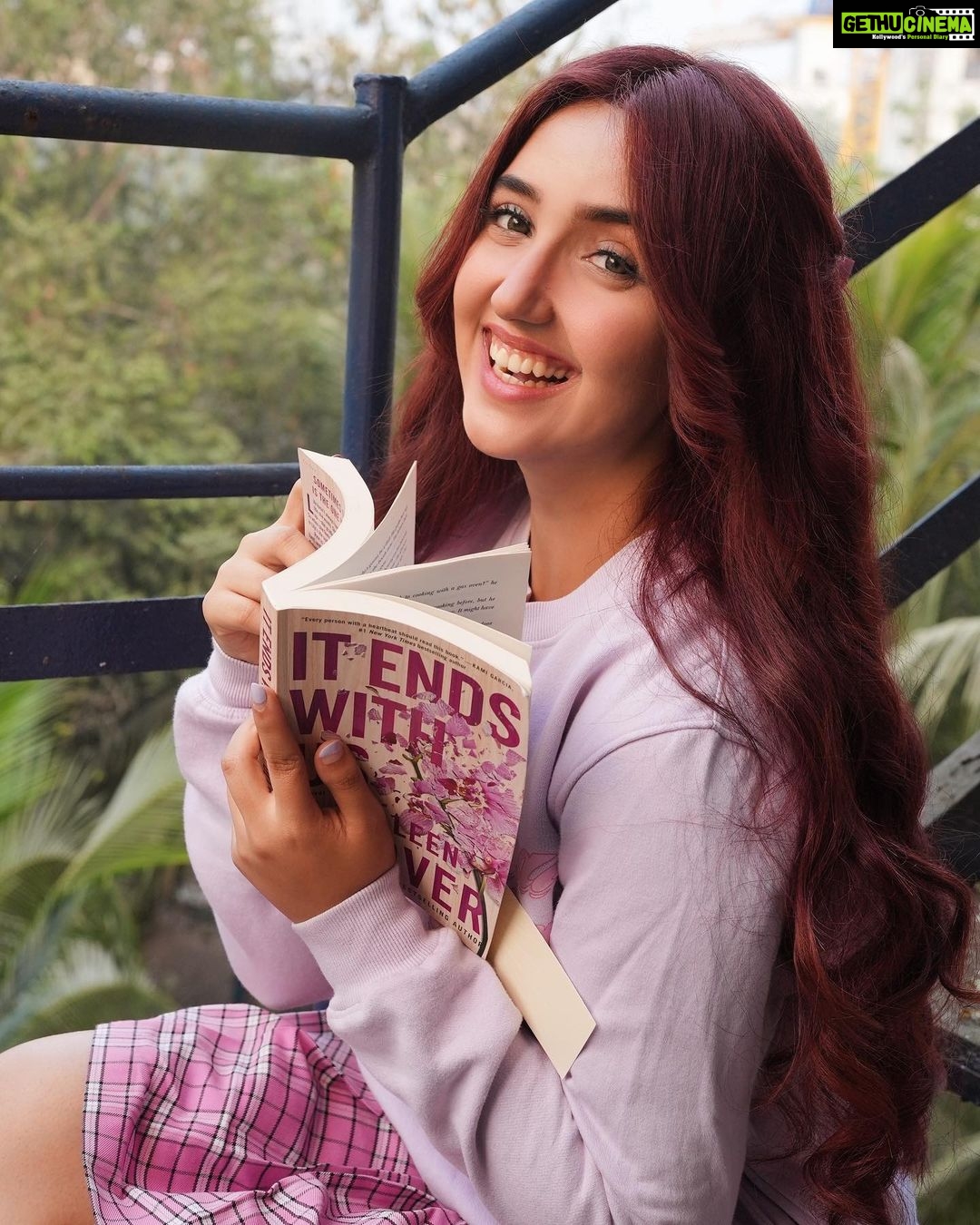Ashnoor Kaur Instagram - βIn the future, if by some miracle you ever find yourself in the position to fall in love again . . . fall in love with me.βπ©πβ¨
