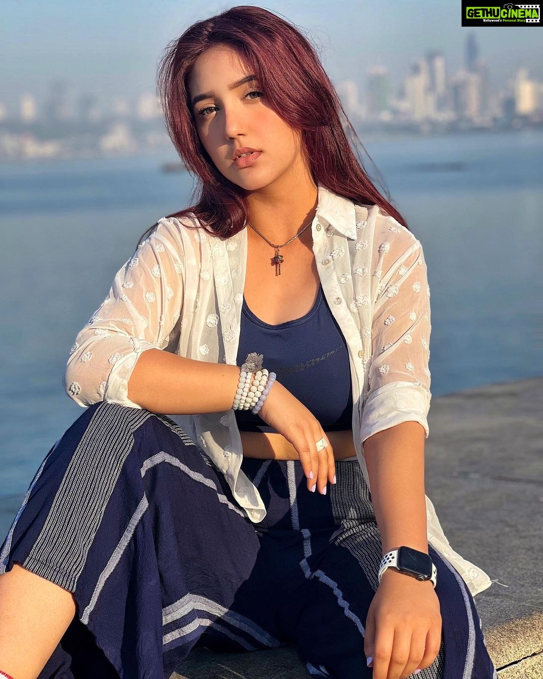 Ashnoor Kaur Instagram - Album: recentđź’™