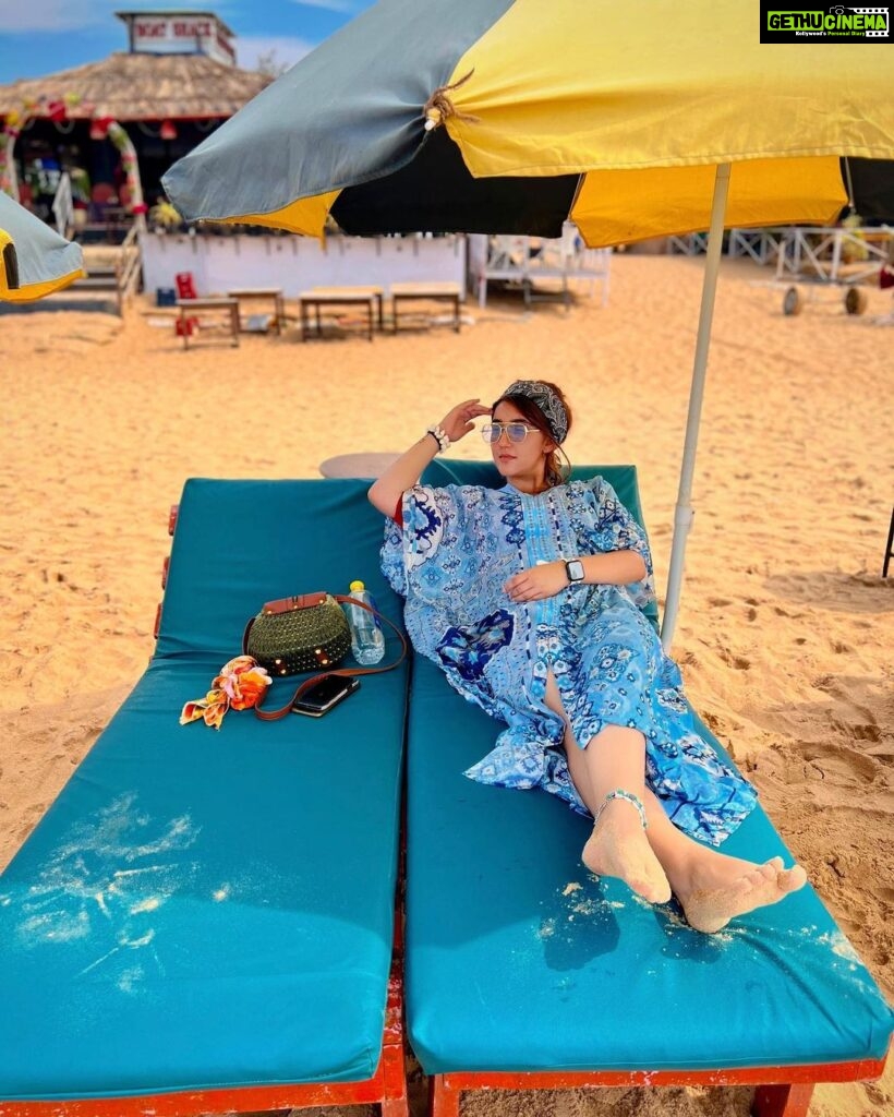 Ashnoor Kaur Instagram - Sometimes the beach isn’t a place, it’s a feeling #WaterBabyForever #BeachBabe 🌊🏖🐚 . . . #WhatIWore #GoaDiaries Wearing @theboozybutton Candolim Beach, Goa