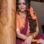 Aswathy Sreekanth Instagram - “Nevertheless she persisted” #photoreels #instareels #malayalamactress #traditional #sareelove
