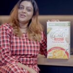 Aswathy Sreekanth Instagram - Turn your usual mornings into Gold mornings, with Nestle Gold Corn & Oat Flakes! Here’s how I have found the perfect way to start my family’s mornings with a nutritious, wholesome and a tasty breakfast, which my family and especially my kids love. So when are you making your mornings Gold? @nestlebreakfastcerealsindia #goldmornings #nestlebreakfastcereals #oats #corn #breakfastmadeeasy