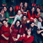 Aswathy Sreekanth Instagram – Adding some Christmas colours to life ♥️ 
Merry Christmas everyone! 
📷 @_nuru_ibrahim_ 
#thischristmas #friends #mygirls #goodtimes