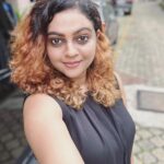 Aswathy Sreekanth Instagram - 🖤 #black