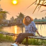 Aswathy Sreekanth Instagram - Grateful for today’s sunset #kadamakudy #travel #goodvibes
