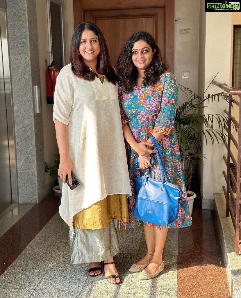 Aswathy Sreekanth Instagram - Had a soulful conversation with this amazing human being @iamdhanyavarma ! Always been an admirer of her works and so happy and privileged to share those moments with you all. Link in bio 😊 #iamwithdhanyavarma #aswathysreekanth #interview #conversationsthatmatter