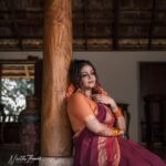 Aswathy Sreekanth Instagram – “അഞ്ജനക്കണ്ണെഴുതി ആലില താലി ചാർത്തി…” ❤️

📷 @neethuthomasphotography 
Styled by @anjalii___vinod 
H&M @sijanmakeupartist 
#sareeshoot #latest #traditional #artistsoninstagram #photoshoot #aswathysreekanth #malayalamtvactress #anchor