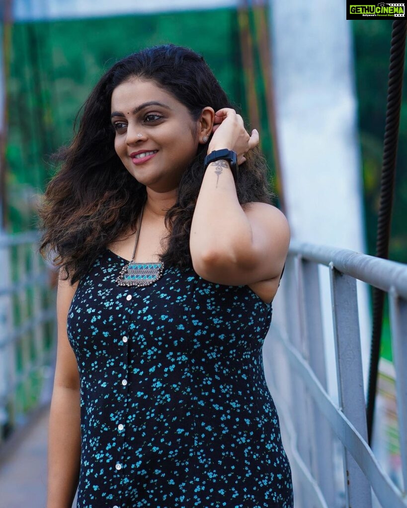 Aswathy Sreekanth Instagram - You have exactly one life to do everything you'll ever do ! ❤️ 📷 @unaiseadivadu #goodmorning #weekendvibes #saturday