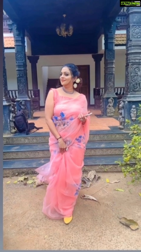 Aswathy Sreekanth Instagram - Soul full of sunshine ❤️ #reelsofinstagram #aswathysreekanth #happinessisachoice