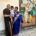 Aswathy Sreekanth Instagram - 🙂 @sreekanthsreeinsta #yesterday #guruvayoor #templevisit Guruvayoor Sreekrishna Temple