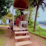 Aswathy Sreekanth Instagram - ഹേമന്ത രാവിന്റെ ആഴത്തിൽ നിന്നേതോ നാളങ്ങളായ് എന്നിൽ നീ ❤️ Location @rasagurukulresort @unaiseadivadu #reels #trending #malayalam #aswathysreekanth