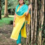 Aswathy Sreekanth Instagram - There’s Sun, constant and warm ☀️ #goodmorning #dailyinsta #aswathysreekanth #artist #malayalam #yellow #yellowsalwar #happinessisachoice