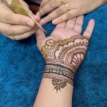 Aswathy Sreekanth Instagram - Mehndi after years 😍 Thank you @manavattikorumylanji ❤️ #eidmubarak #mehndi #mehndidesign #mehandiartist #eidvibes #mehndireel